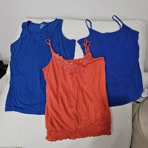 Bundle of 3 tank tops (M & L)